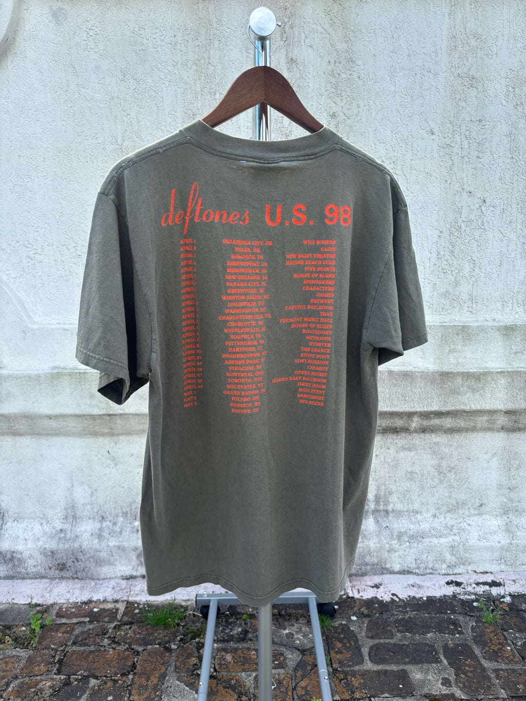 Vintage Deftones Around the Fur tour tee